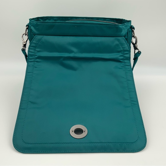 Lug Presto Emerald Bubble Quilted Crossbody With RFID Blocking. - Picture 5 of 9